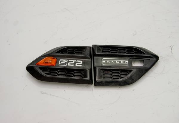 Ford Ranger 2018 Çamurluk Üçgen Plastikleri Orijinal Uyumlu Yedek Parça